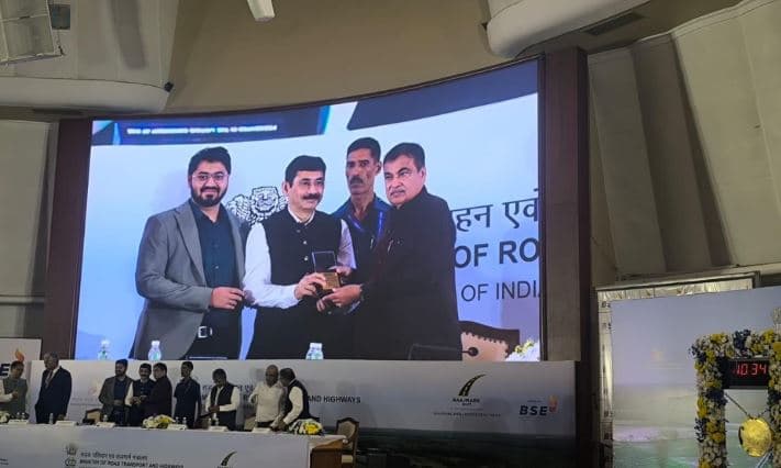 Chaitanya Projects Consultancy Honoured by Nitin Gadkari at NHAI InvIT Listing
