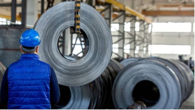 India Targets 400 MT Steel Capacity by 2035 with 25% Emissions Reduction Plan