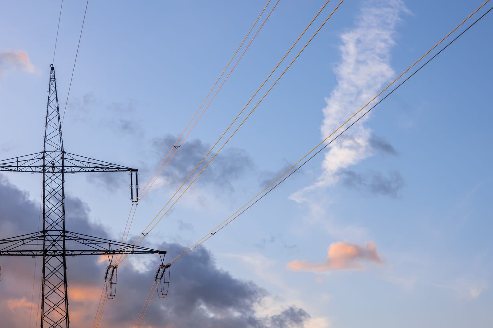 Power Distribution Reforms Drive Efficiency Gains; AT&C Losses Drop to 15.04% by FY25