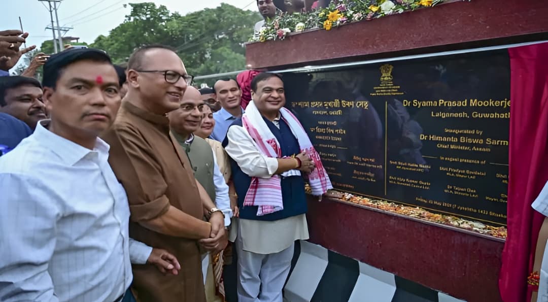 Himanta Biswa Sarma Inaugurates ₹376 Crore Flyover in Guwahati to Ease Urban Traffic